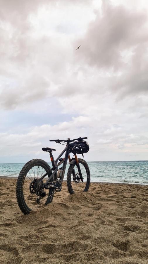 Rocca Di Corno Guest House Finale Ligure Ngoại thất bức ảnh